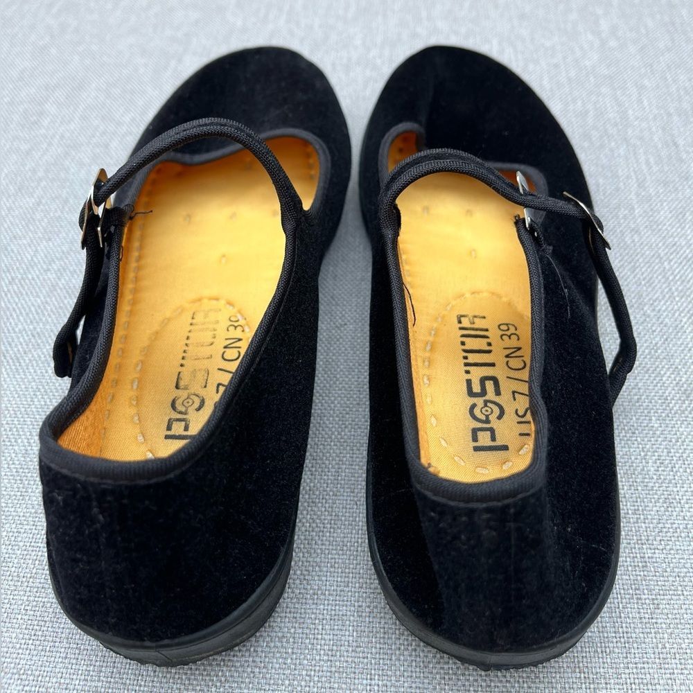 Black faux suede flat shoes, round toe,strap across,metal closure,rubber sole, 7 - Picture 5 of 9